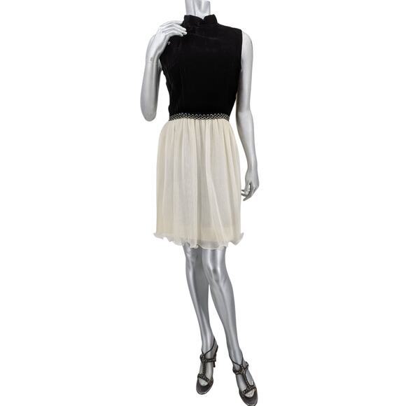 Vintage 1960's VICKY VAUGHN JUNIOR Black Velvet Ivory Chiffon Lettuce Edge Dress - Picture 3 of 9